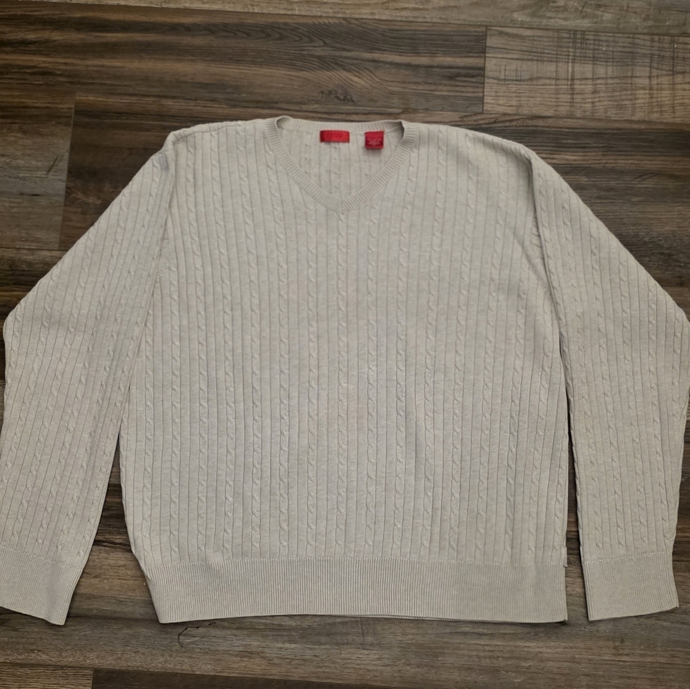 Izod Men's V-Neck Cream Sweater
